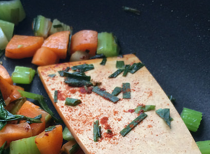 Low-FODMAP Mirepoix with Leek Greens