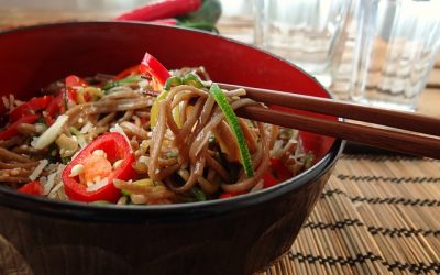 Low-FODMAP sesame tempeh soba noodle salad