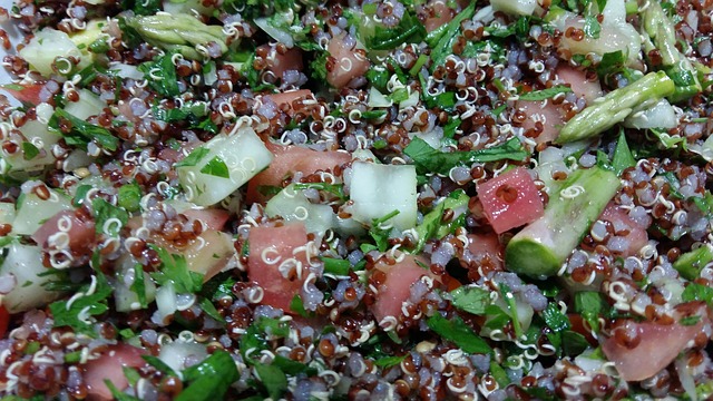 Low-FODMAP quinoa salad