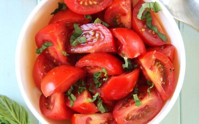 Low-FODMAP tomato and basil salad